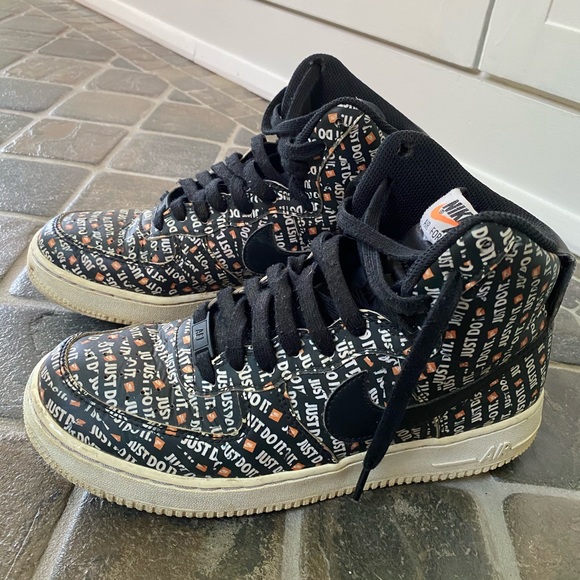 Unique Nike Air Force 1 - Picture 1 of 7